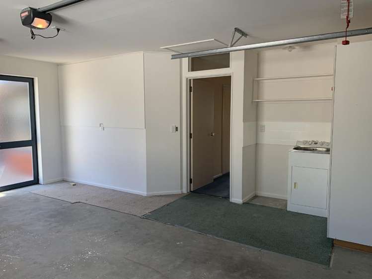 2 Te Iti Place 11193_11