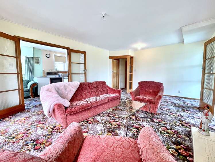 3 Roberts Street Tawa_12