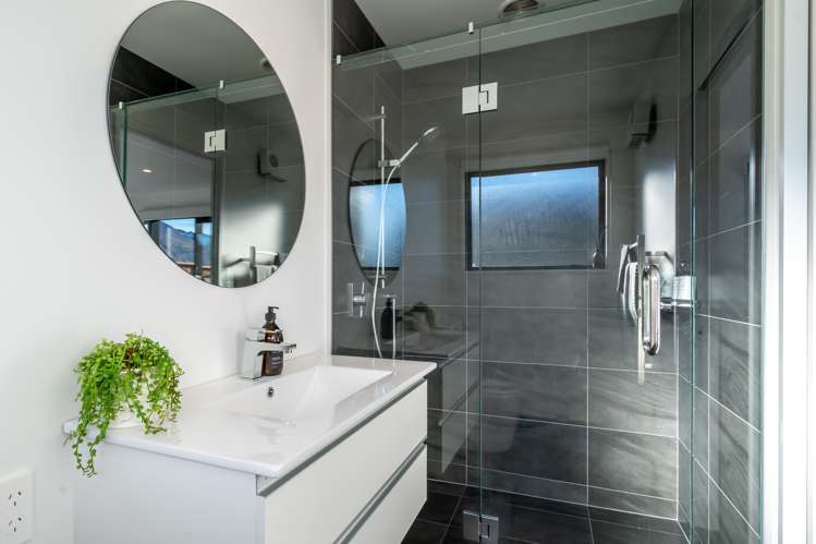 46 Mount Creighton Crescent Wanaka_9