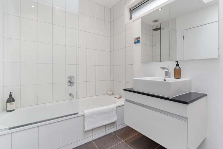 19 Jacaranda Avenue Beach Haven_13