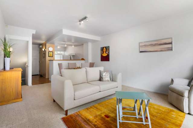 4/6 Sarsfield Street Herne Bay_2