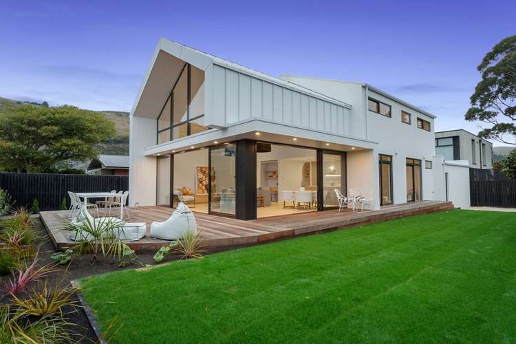 36 Colenso Street Sumner_32