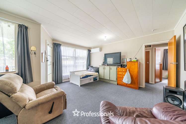 10a and b Poole Crescent Wainuiomata_18