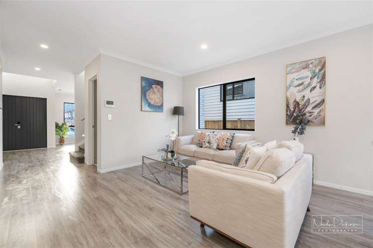 16 Aklander Rise Flat Bush_35