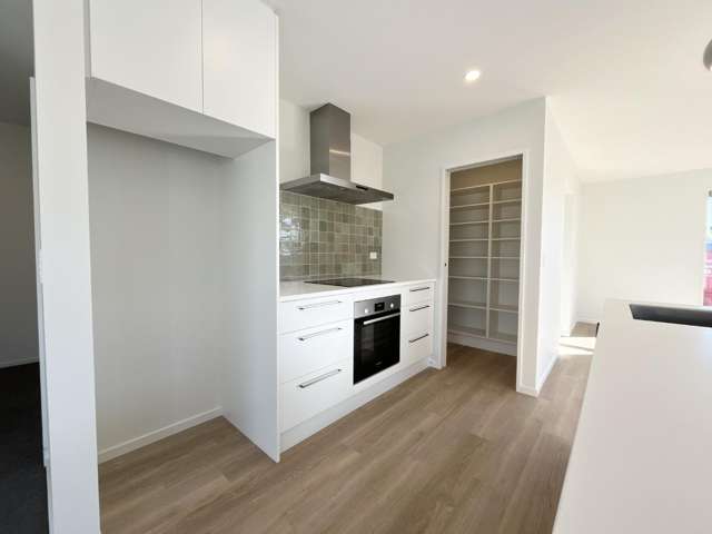 10 Rita Angus Road 10145_2