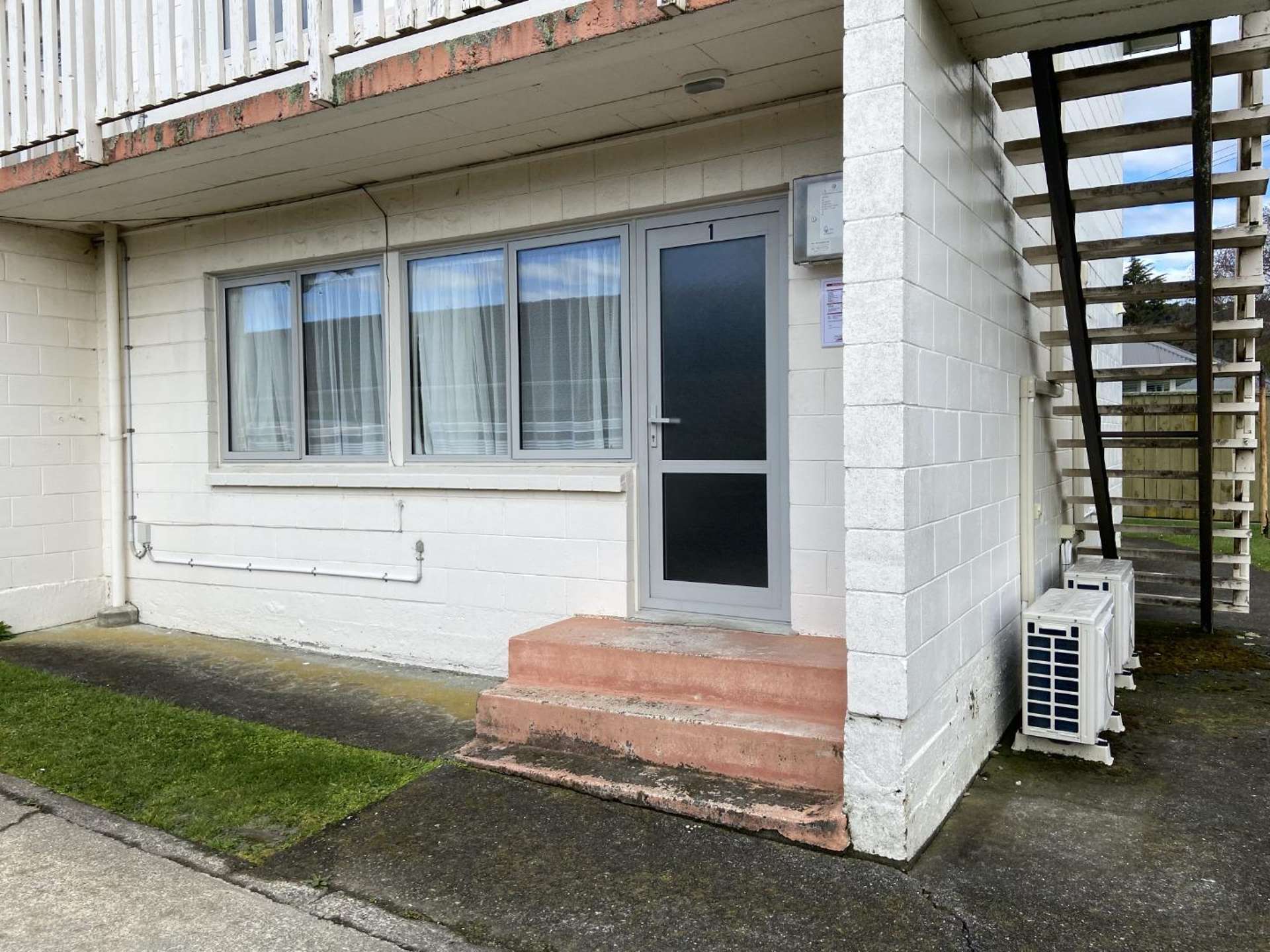 1/6 Ebdentown Street 11305_0