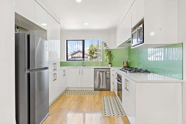 11 Castlepoint Avenue Takanini_5