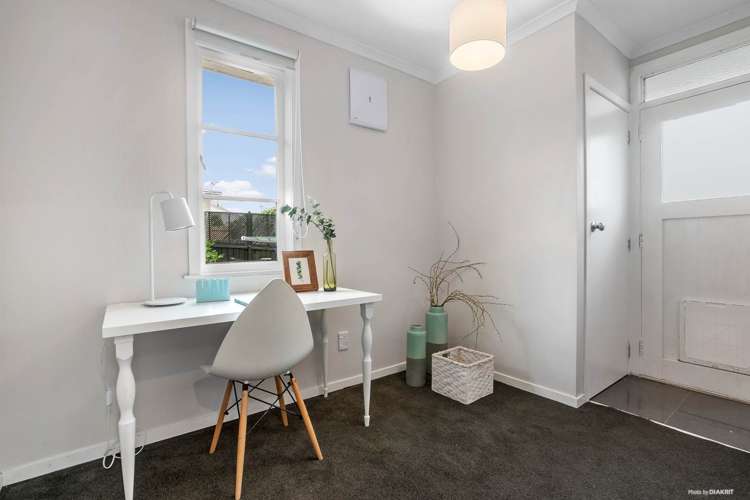 2/130 Edmonton Road Te Atatu South_11