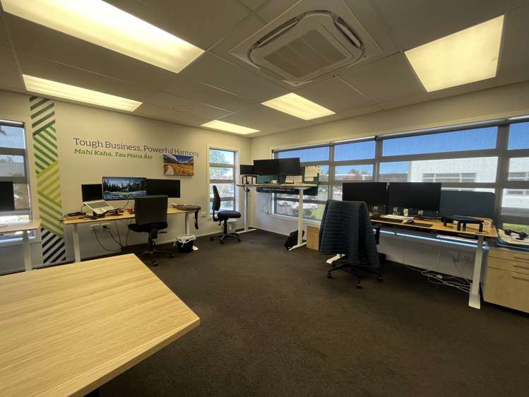 8/15 Sir Gil Simpson Drive Burnside_5