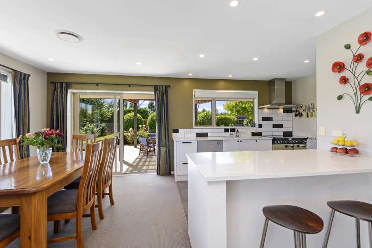 9 Mulholland Drive Darfield_8