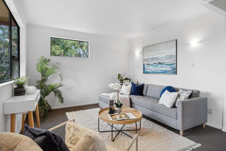 79 Sunbrae Drive Silverstream_5