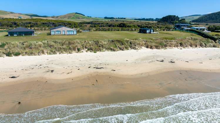 15 Ara Pahu Wyndham Surrounds_12