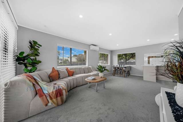 2/60 Flanshaw Road Te Atatu South_2