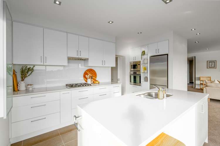 6 Yelverton Place Huntsbury_18