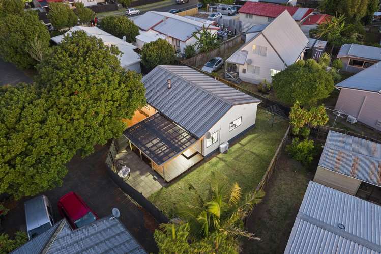 4/22 Barneys Farm Road Clendon Park_14