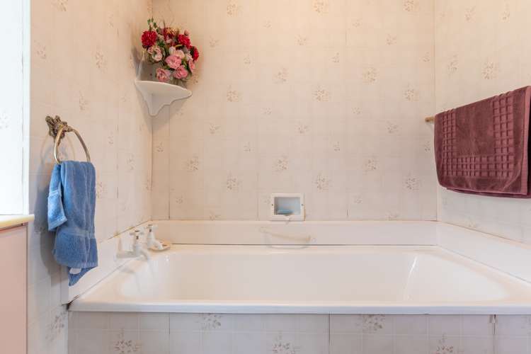 76 Guy Street Dannevirke_22