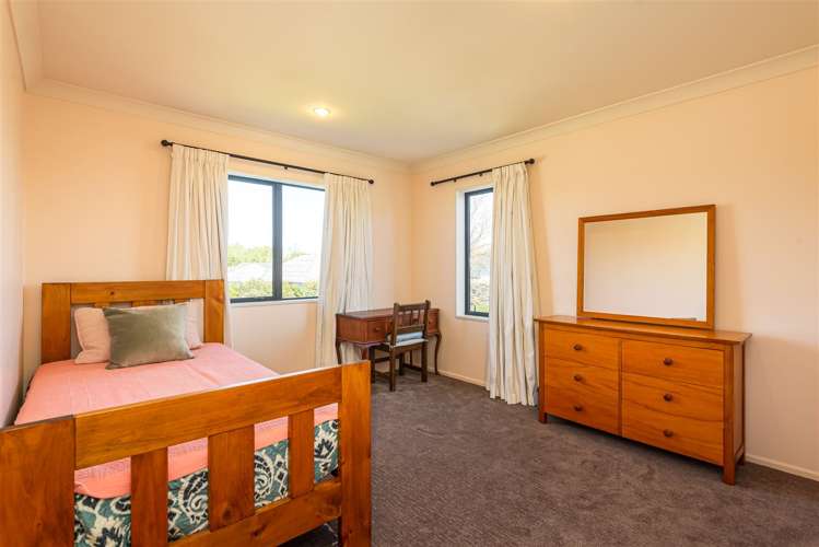 57 Becmead Drive Harewood_23