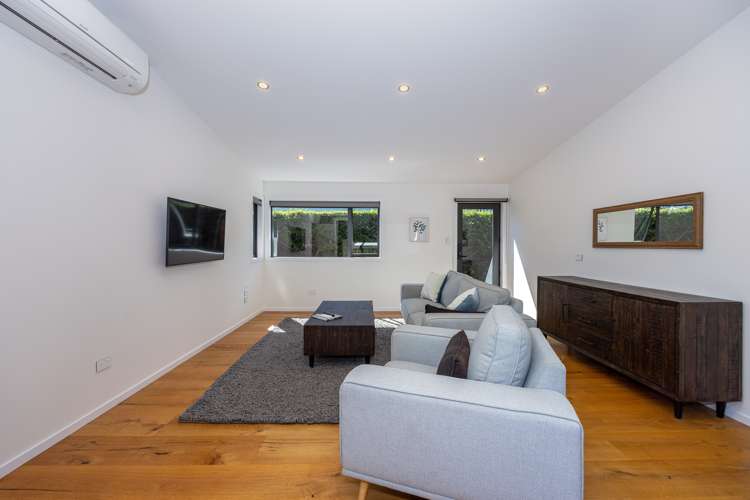 46 Kingston Street Albert Town_19