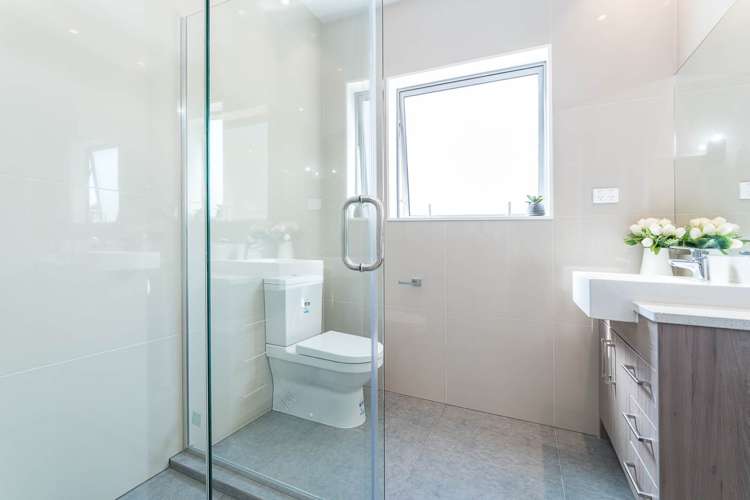 2/65 Francis Street Hauraki_19