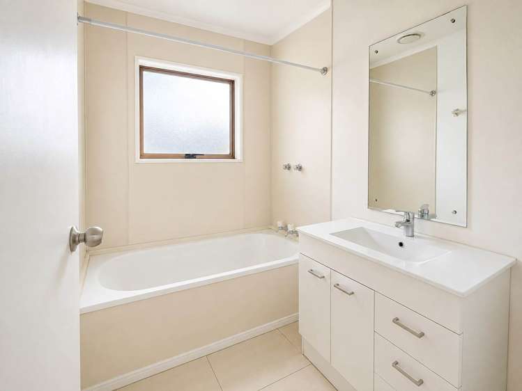 9/31 Blease Street New Lynn_9