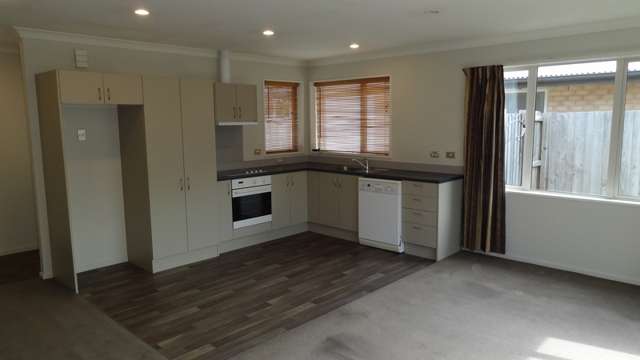 3/60 Bassett Street Burwood_3