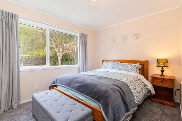 18 Greyfriars Crescent Tawa_11