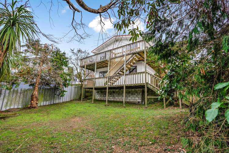 9 Naseby Grove Wainuiomata_23