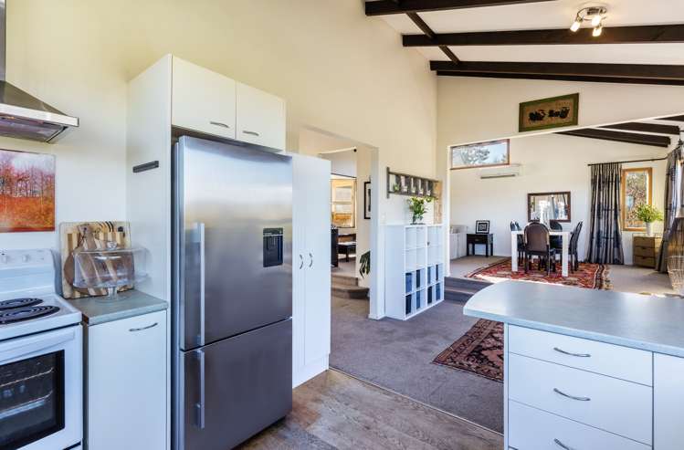 9 Armstrong Grove Hilltop_12