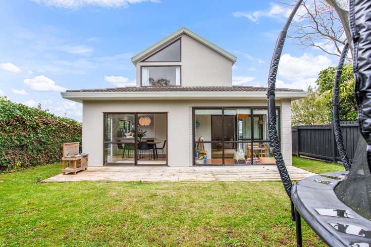 2/65 Campbell Road Onehunga_0