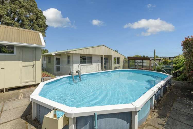 18 Chevron Drive Bellevue_13