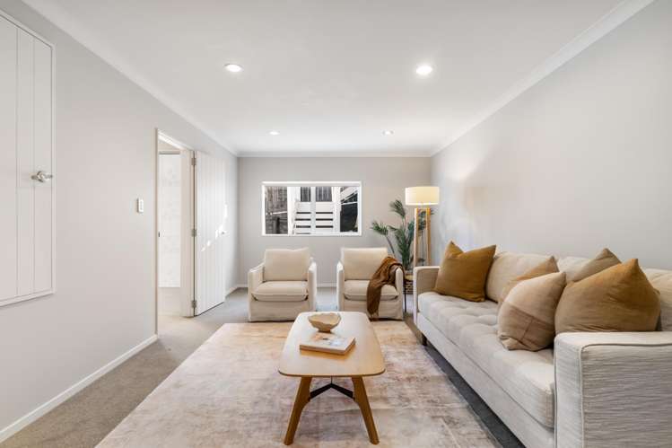 57 Rogan Street Hillsborough_19