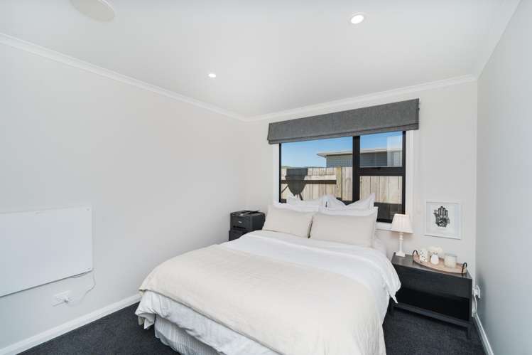 19 Coutts Way Fitzherbert_17