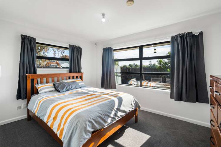 13 Ontario Place Wainoni_9