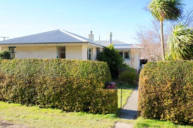 6 Robinson Street Kurow_1