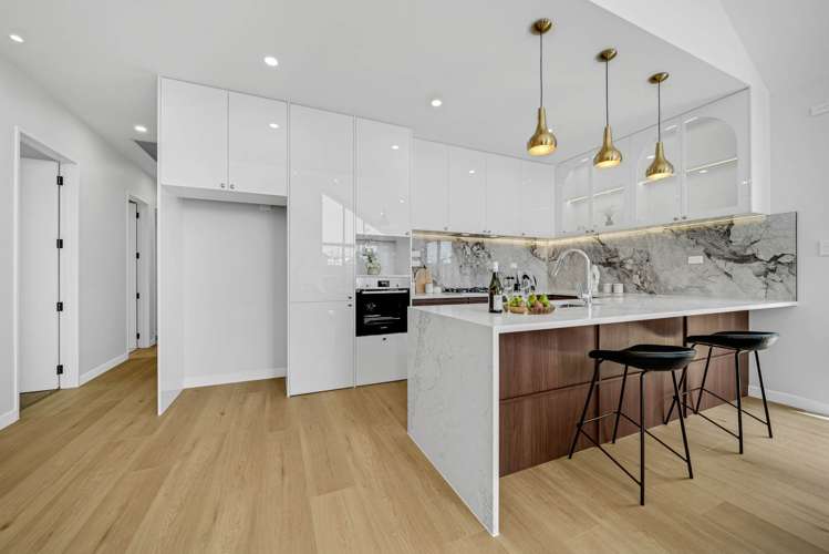10 Tuwai Crescent Opaheke_6