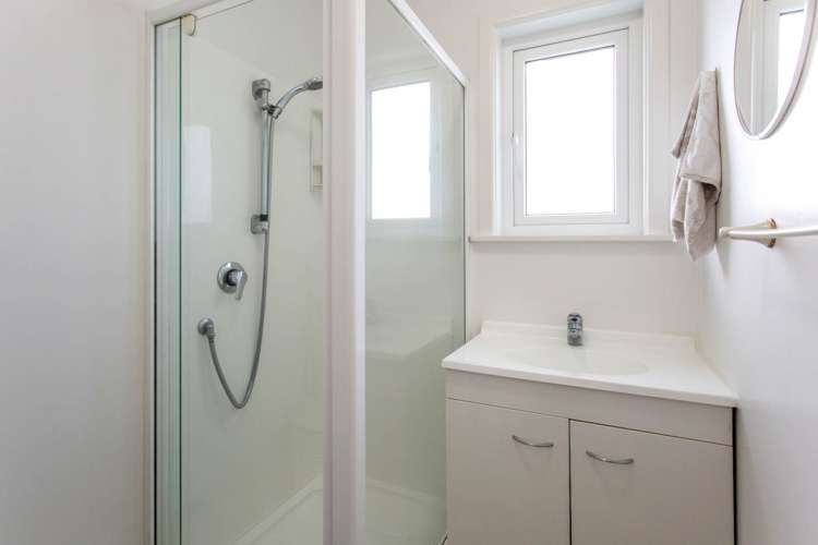 3 Valron Road Te Atatu South_10