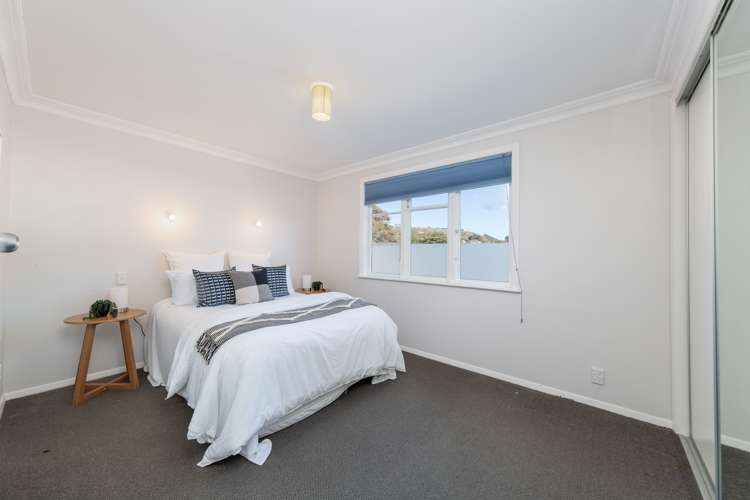 23 Dorset Grove Cannons Creek_8