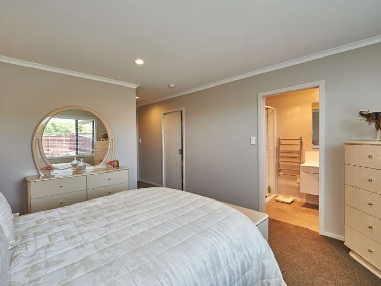 4 Levi Place Kelvin Grove_11