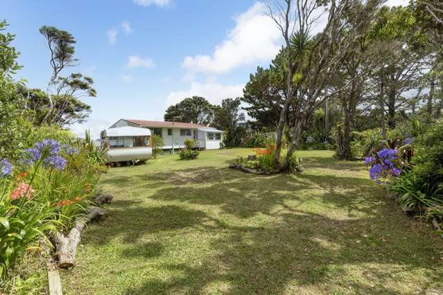 13 Te Ahuahu Road Piha_1