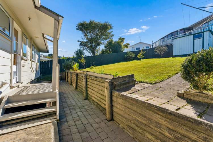 42 Trias Road Totara Vale_13
