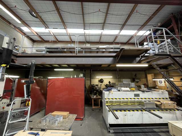 3/348 Rosebank Road Avondale_3