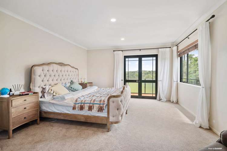 30 English Oak Drive Schnapper Rock_9