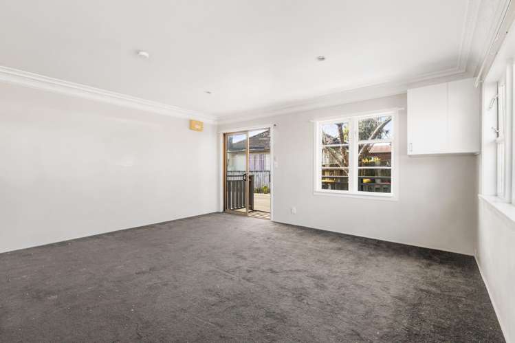 297 Massey Road Mangere East_7