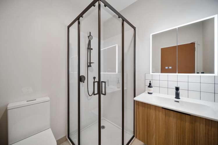 13 Pikotoetoe Lane Papatoetoe_10