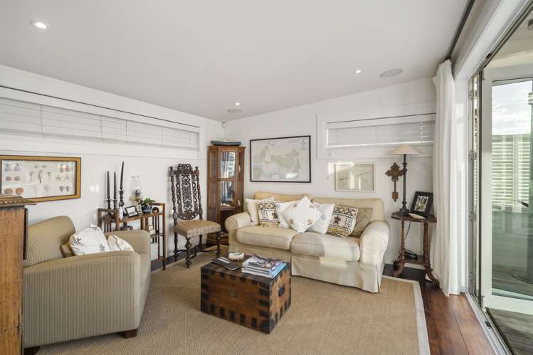 13 Le Roy Road Onetangi_17