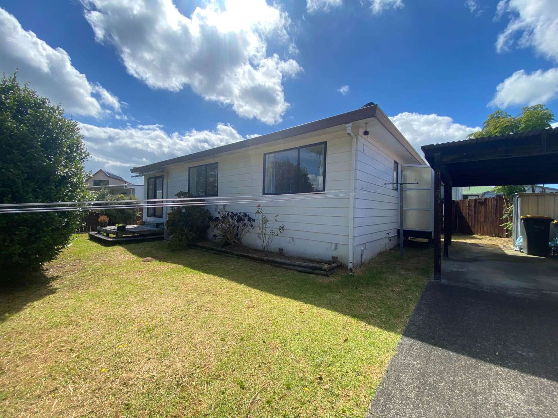 1/14 Compass Place Te Atatu Peninsula_0