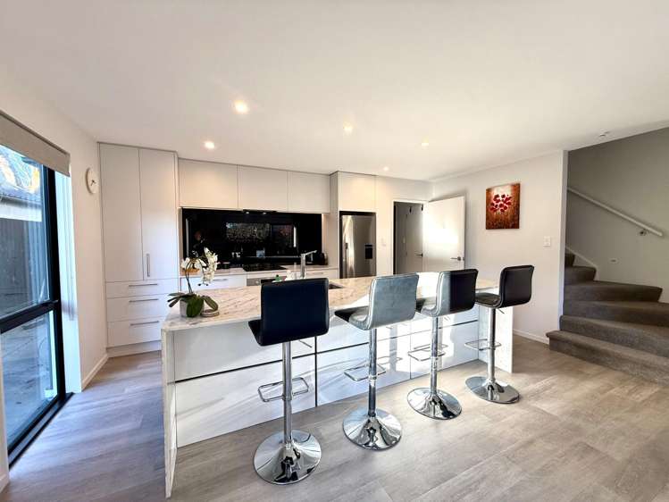  4/85 Brockworth Place Riccarton_9