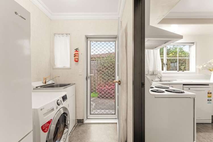 3A Benjamin Place Matua_11