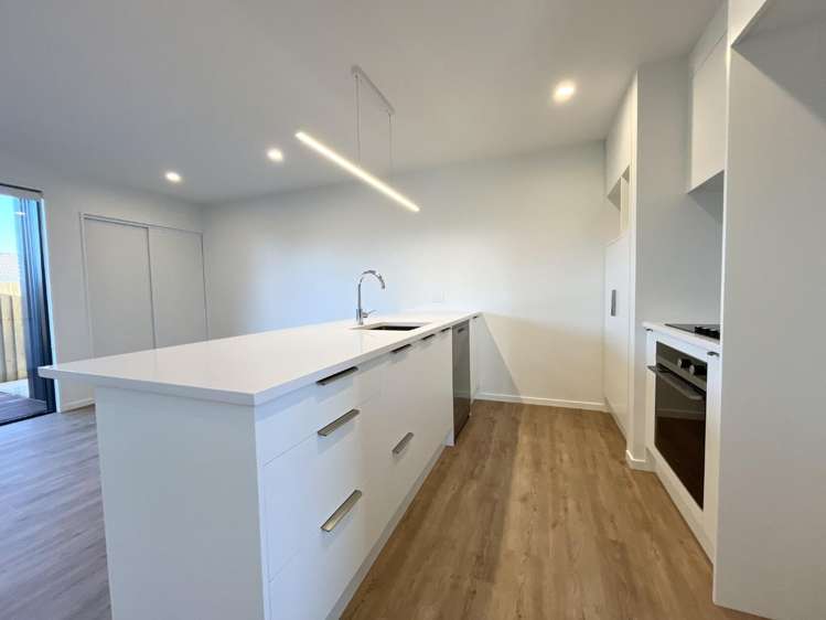 4/83 Edinburgh Street 10222_2