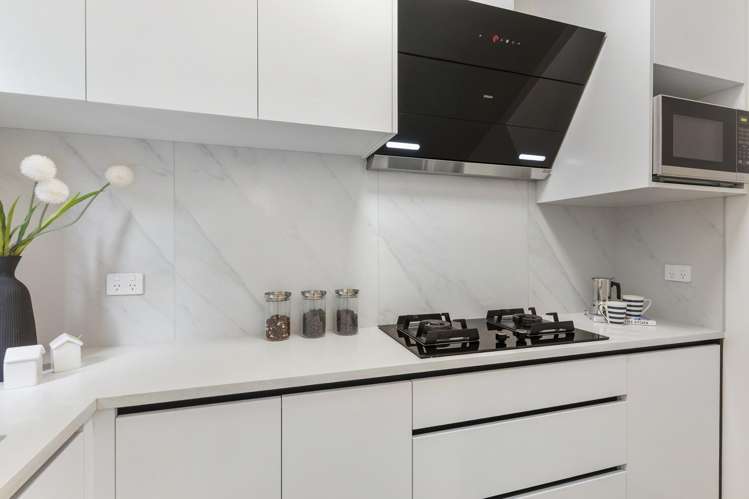 30B Waiatarua Road_4